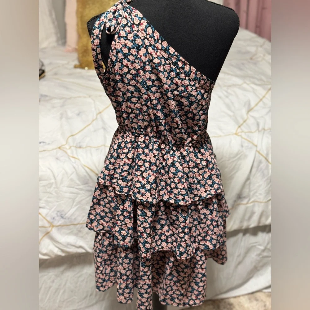 PrettyGarden One Shoulder Floral Ruffle Dress Tiered Mini Medium - Picture 3 of 5